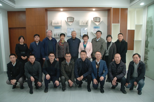 首家科研实验室bet28365365游戏_365游戏厅网页登录_365bet会员登录颁证仪式和质量管理技术交流会在沪举行